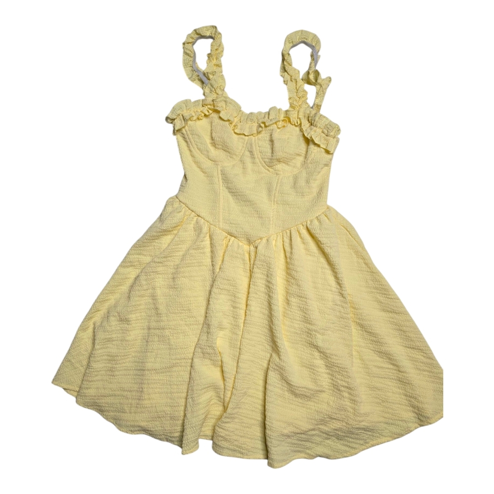 Elegant Yellow Ruffle Dress - Picture 3 of 4